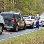 Trzy pojazdy w potrzasku